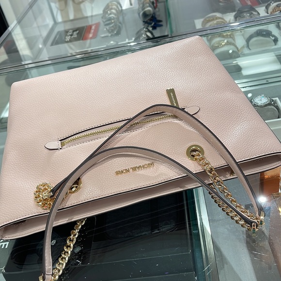 MICHAEL KORS Jet Set Medium Front Zip Pebbled Leather Chain Tote 
Powder Blush - Picture 10 of 16